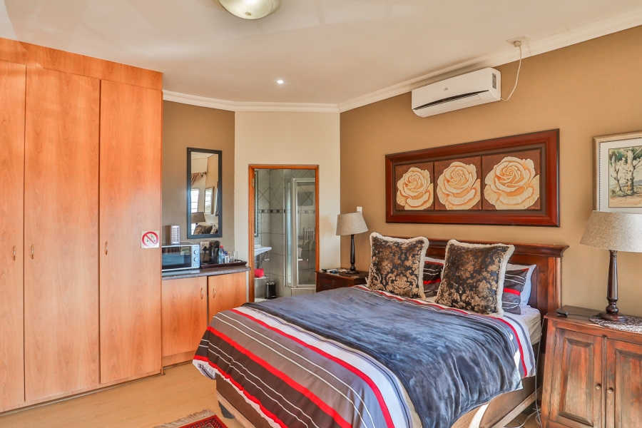 11 Bedroom Property for Sale in Protea Park North West